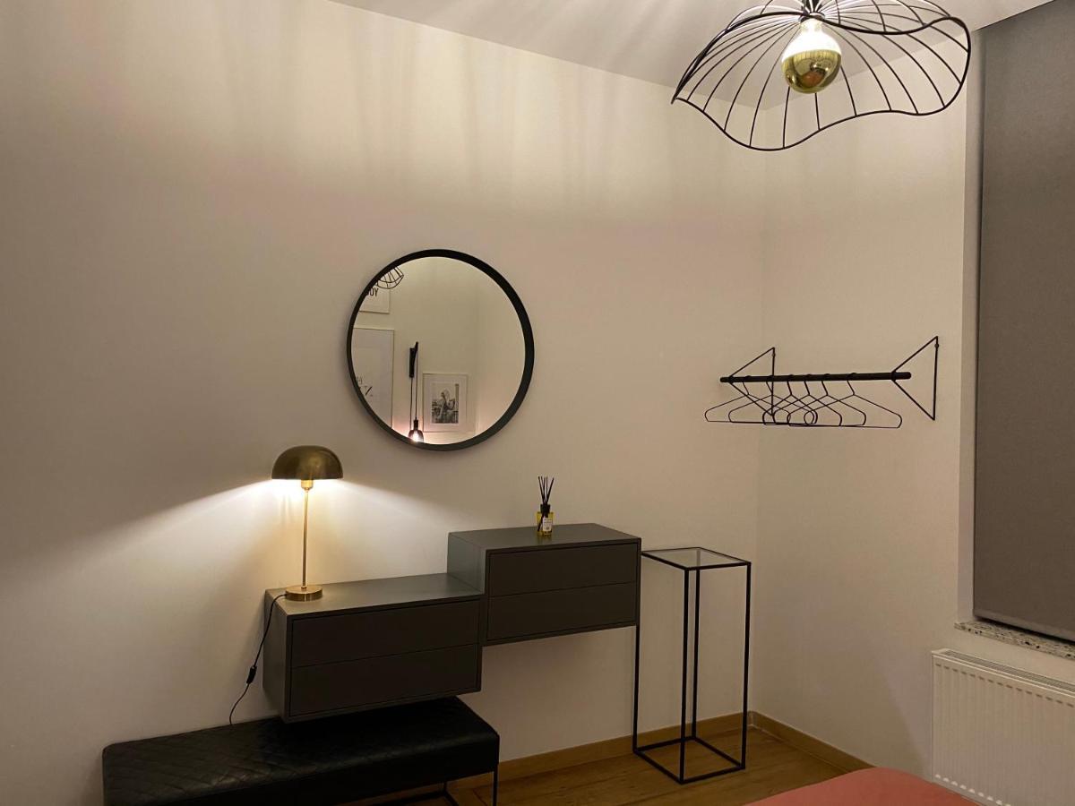 Cozy Apt W/ King Bed Great For Discovering Liege Luaran gambar